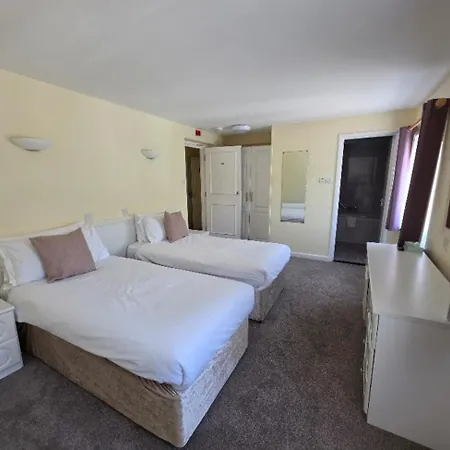 Beau Rivage Apartment *